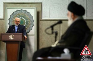 چرا آقای خامنه‌ای در باره مذاکرات خارجی حرف های متناقض می زند؟