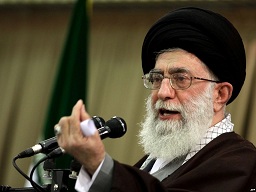 تأثير تحريمها وتعارض آشکار در آخرین مواضع ضد آمریکایی خامنه‌ای