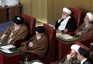 خامنه‌ای و آوردگاه خبرگان پنجم