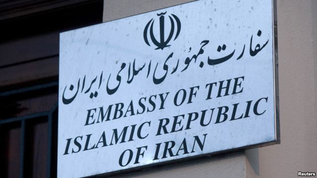 دیپلمات ایران در استخر مختلط چه می‌کرده است؟ + نوشتار رسام
